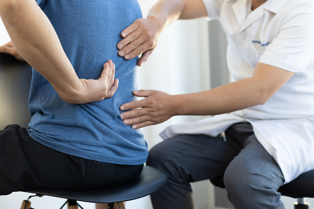5 signs of osteoporosis that shouldn’t be ignored
